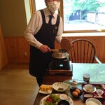 都わすれ - ファンななってしまった！前回来たときにその物腰の柔らかさとお人柄に惹かれてしまいました。　説明も上手くてすごく楽しく食事ができます。今回もありがとうございました。次回も指名させて頂きました！