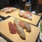 立ち喰い鮨 人人 - 