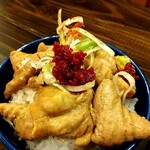 俺の中華たなか家 - 自家製「辛味噌」をラーメンより半分こちらへ(*´艸｀*)　白飯に味噌味ホルモン＆自家製辛味噌を絡めて食べれば極上✨アレンジ味噌味ホルモン丼♬の完成❗最高＼(^o^)／