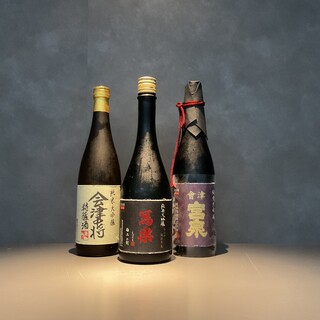 鮨の味わいを引き立てる、多彩なドリンク