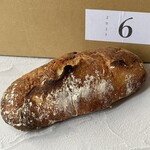 人舟 - タイム酵母オリーブパン