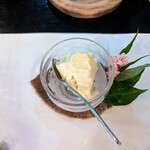 郷土料理ともん - イタドリのアイスも直に終了するそうです