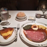 ロウリーズ・ザ・プライムリブ 恵比寿ガーデンプレイス店 - 