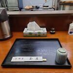 玉屋 - 着席後すぐに提供してくれるセッティング。