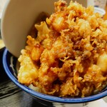 玉屋 - "天丼"ほど"写真"で表現するのが難しい料理はないのではないか。区別がつかん。(笑)