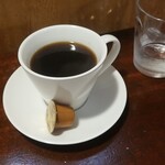 キッチン ブルー グローブ - ホットコーヒーのアップ