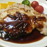 キッチン ブルー グローブ - 正面から、ピーツとバルサミコソースはタップリ！