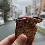 ベイク ルーム - すでに半分このキャラメルバナナブレッド！