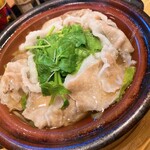 炭火割烹とも - アグー豚小鍋