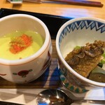 炭火割烹とも - お通し(枝豆の冷製茶碗蒸し、鮑やわらか煮肝あり)