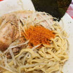 ラーメン二郎 - 一味投下～♪