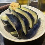 味乃家 - 氷でひんやりした「水ナス」 サクサクで美味しい  (*´ч`*) ｳﾝﾏ