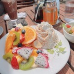 ジロー珈琲 - フルーツパンケーキ