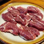 炭火焼肉ホルモンさわいし - カシラ