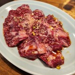 炭火焼肉ホルモンさわいし - カルビ