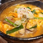 炭火焼肉ホルモンさわいし - ユッケジャンラーメン