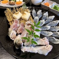 泳ぎとらふぐ活蟹料理 あじ平 曽根崎 - 