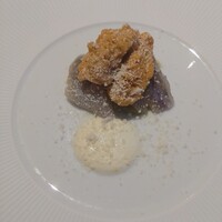 パトゥ - 余市産むらさきウニと銚子産めひかりの藁薫　焼きナスレフォールのソース