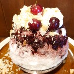 ヱビス珈琲 - アメリカンチェリーパイ 1,350円✨同伴者の注文。濃厚なチェリーシロップにサク＆ホロのパイ。サワークリームやミルクシロップと好相性です♪