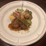 Cheese Dining Zolo - 骨付き子羊のオーブン焼き