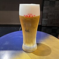 逸品料理屋 流石 - まずはビールです♪