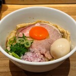 罪なきらぁ麺 - 味玉まぜそば（トリュフ卵黄のせ）