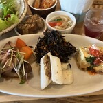 G831 Natural Kitchen & Cafe - 