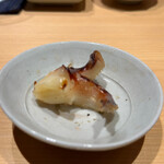 鮨処 やまと - 追加のゲソ焼き