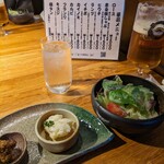 グルメリア六甲 - サラダ、付き出し。