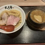 三麺流 武者麺 江坂店 - 