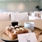 Sofacoffee wool - 道産ちくわのツナトースト(￥800)、一緒のドリンクは深煎りブレンド珈琲。