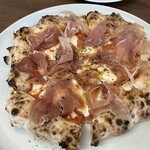 白めがねさんのpizza - Aランチの生ハムとマスカルポーネ✨
