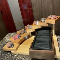 馬刺しと焼き鳥 グルマン三年坂 - 