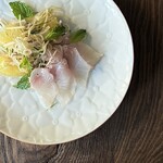 タイ料理 みもっと - 旬魚とハーブのサラダ