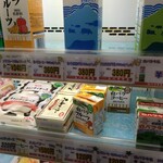 フレッシュ・クラブ - 私の大好きな 白バラ牛乳が沢山　バターや チーズなど 品揃えが豊富すぎてびっくりしました