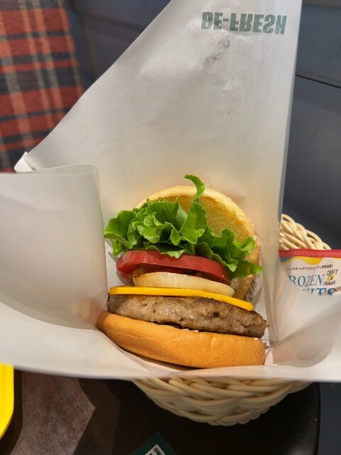 Freshness Burger Nihonbashi Meijizamae Ten photo 4