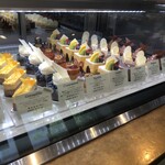 ラヴニュー - ショーケース