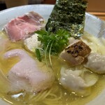 ジャパニーズ ラーメン 五感 - 
