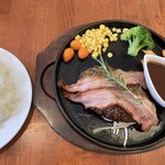 G・Mベレッタ - 粗挽きペッパー  デミグラスソース