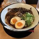 とんこつラーメン 薫 - 料理写真: