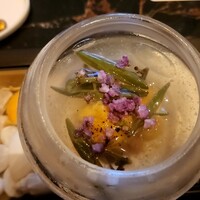 六花 - ウニとじゅんさい