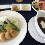 ザ・ゴルフクラブ竜ヶ崎 レストラン - 100日カレーとシュリンプフライ