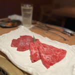 よろにく - 焼物たれ　　　本日の赤身　ツチノコ