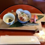 東京 芝 とうふ屋うかい - 湯葉キャビア、オニスラの載ったプリプリ蛸トマト、鱒寿し、若鮎揚げ、丸十蜜煮