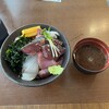 ひびの食堂