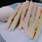 アムール - 令和6年6月 モーニング(6:30〜)
モーニングサービス 税込350円
サンドウィッチ、ゆで玉子、アイスコーヒー