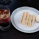 アムール - 令和6年6月 モーニング(6:30〜)
モーニングサービス 税込350円
サンドウィッチ、ゆで玉子、アイスコーヒー