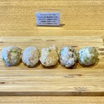 捏製作所 - つくね5種盛り合わせ。