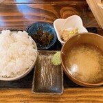 海鮮市場 どんどん - ご飯の量は標準の300g