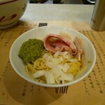 熱田味噌拉麺ぶりゆ - バジル和え玉